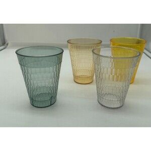 VTG Quaker Crystal Wedding Oats Plastic Tumblers - Lot of  Mixed MCM EUC 4 1/8"